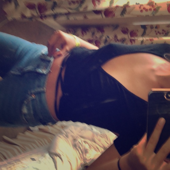 Black tie up crop top - Picture 2 of 4